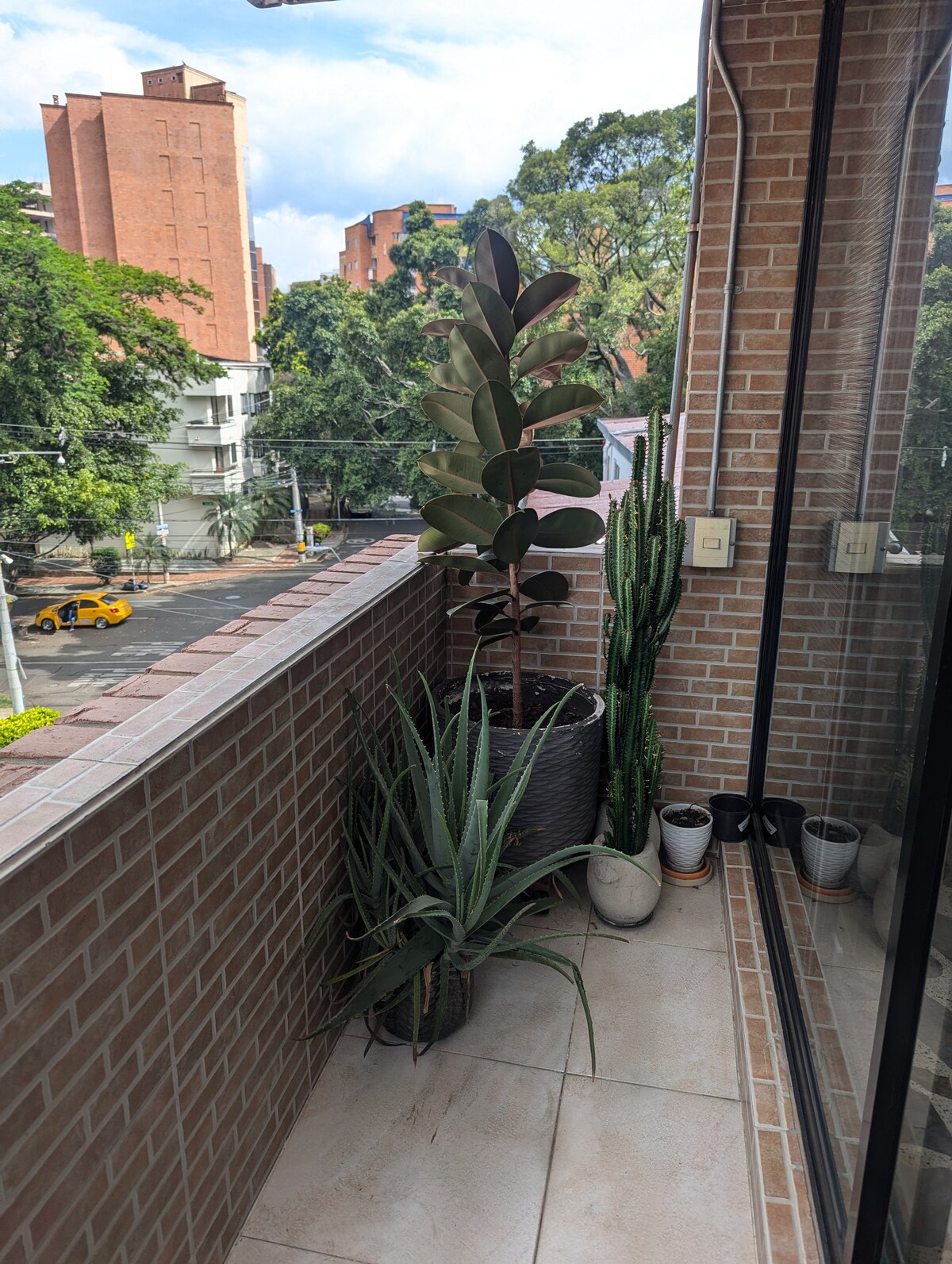 Air Conditioning/500 MB Internet/4 bed/3 bath - Photo 20